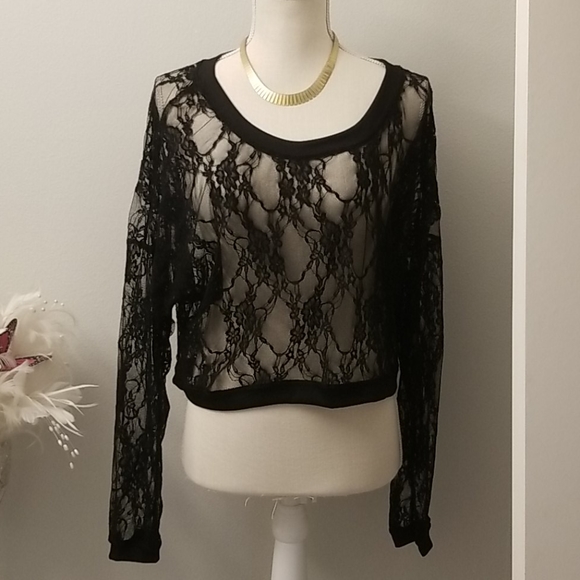 live to be spoiled Tops - Live To Be Spoiled Black Detailed Lace Top